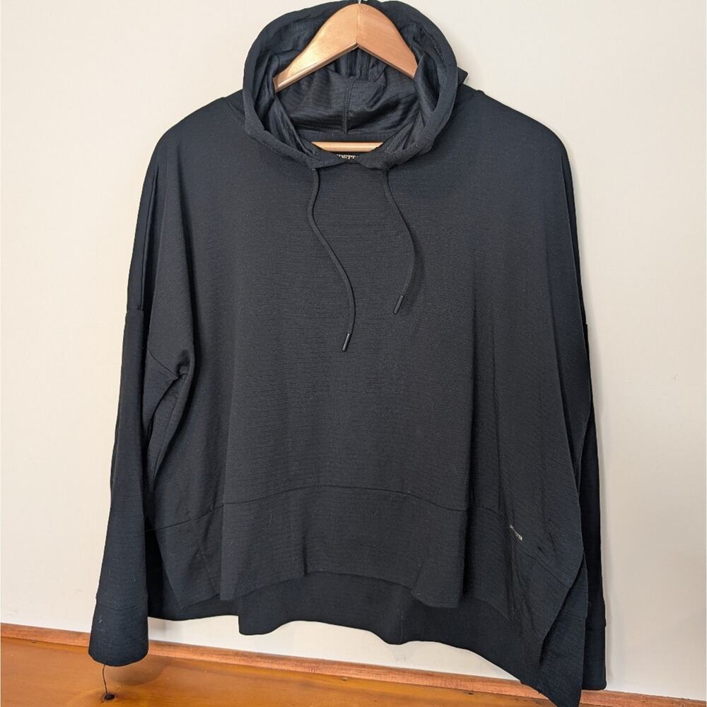 Mondetta Black Hooded Active Pullover Women’s Large Performance + Luxury